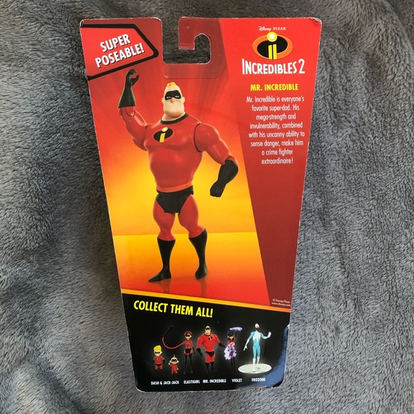 Incredibles 2 Mr. Incredible Figure - Picture 2 of 3